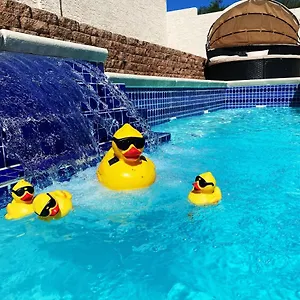 Villa J Luxury Pool And Heat Jaccuzi House Of, Las Vegas